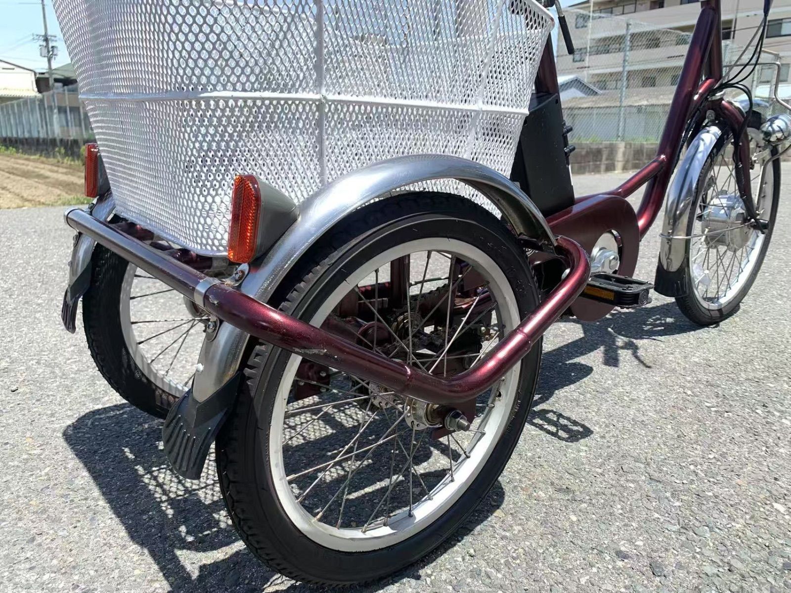 電動アシスト三輪自転車 24V5.8Ah