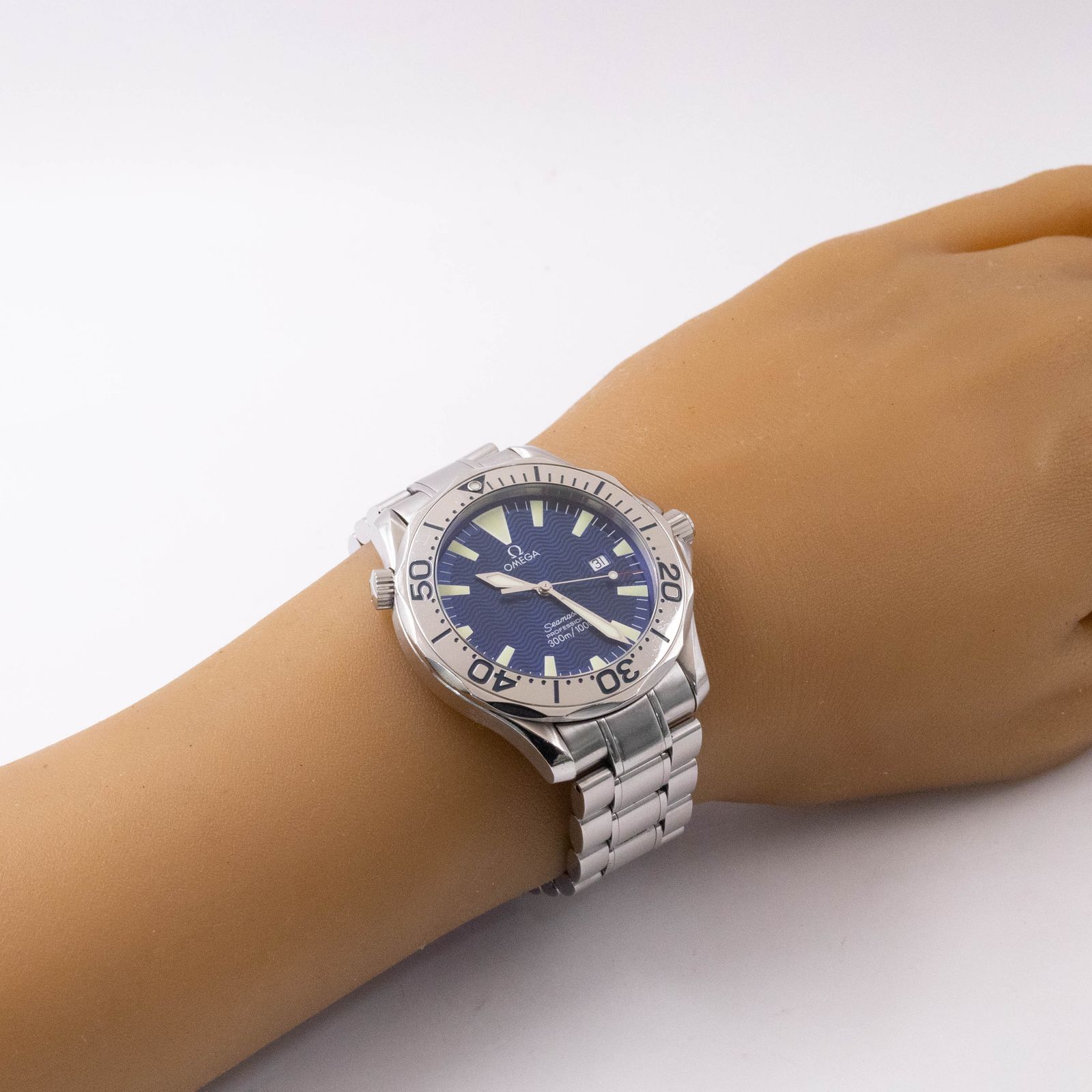 OMEGA オメガ シーマスター プロフェッショナル クオーツ/ブルー文字盤