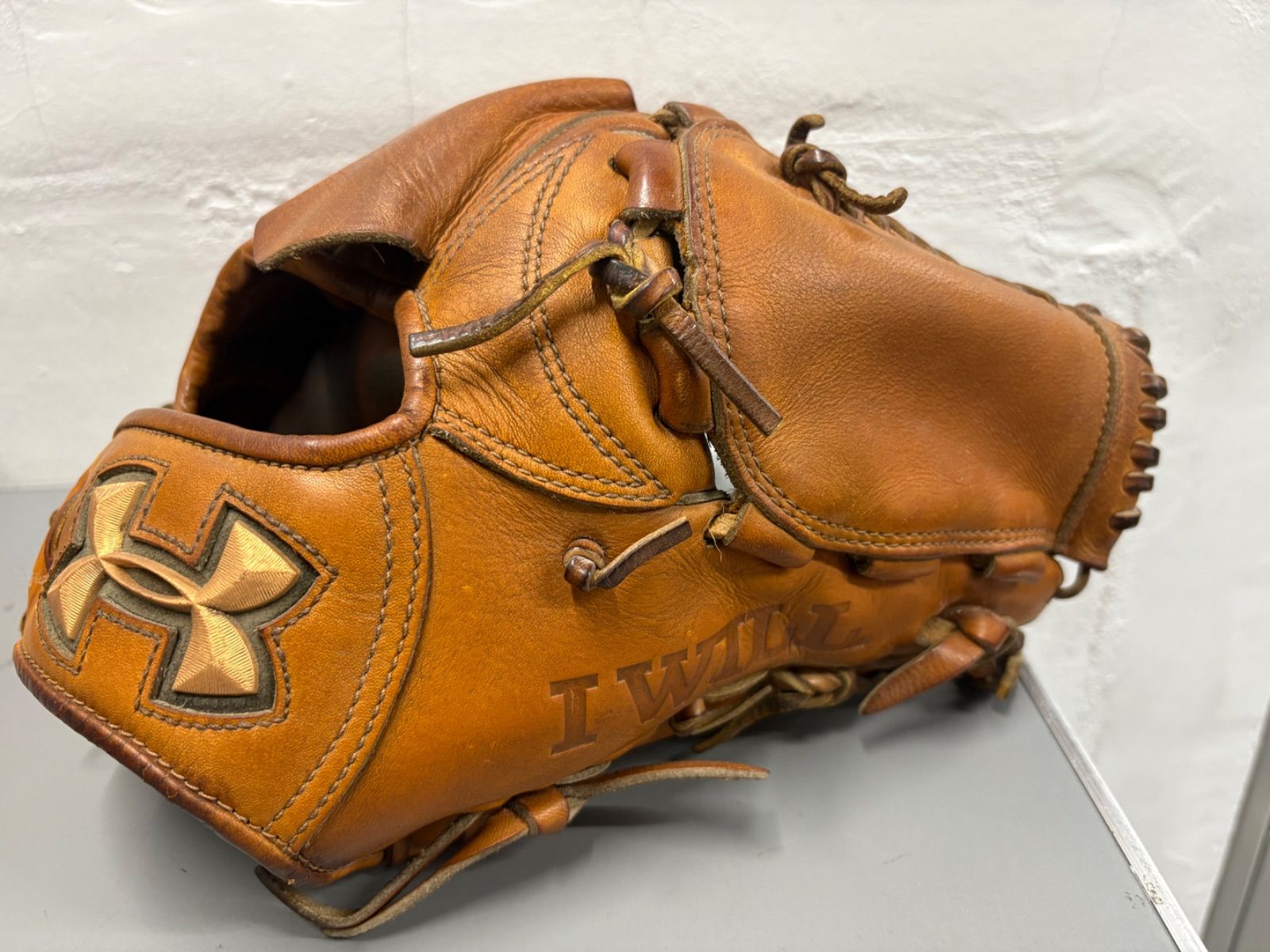 アンダーアーマー［アンディナイアブル］　投手用グローブ【硬式用】 アンダーアーマー(UNDER ARMOUR) 野球 硬式グローブ 投手用 UAアンディ