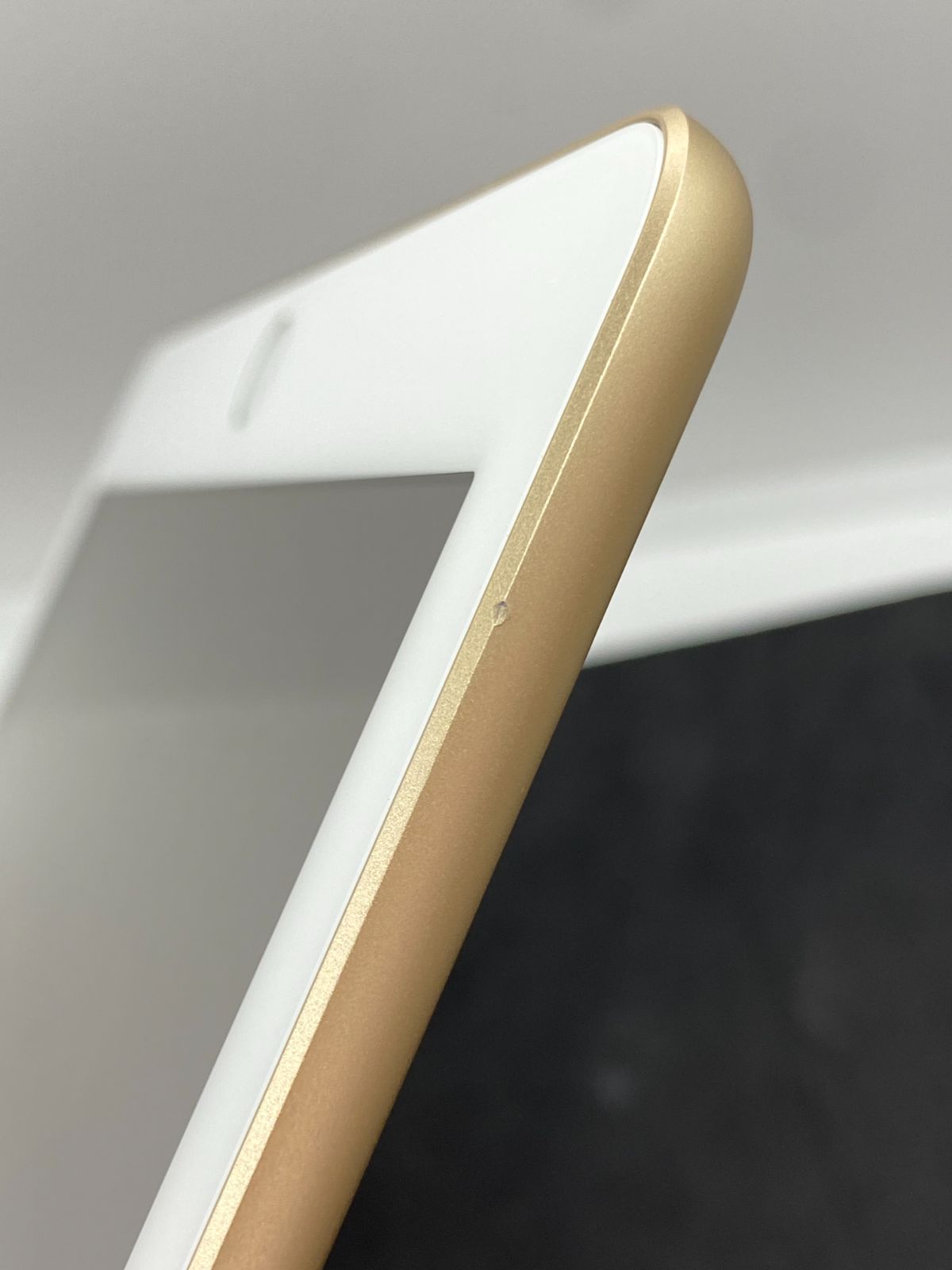 販売 【ジャンク品】iPad5 Wi-Fiモデル 32GB ゴールド ジャンク品