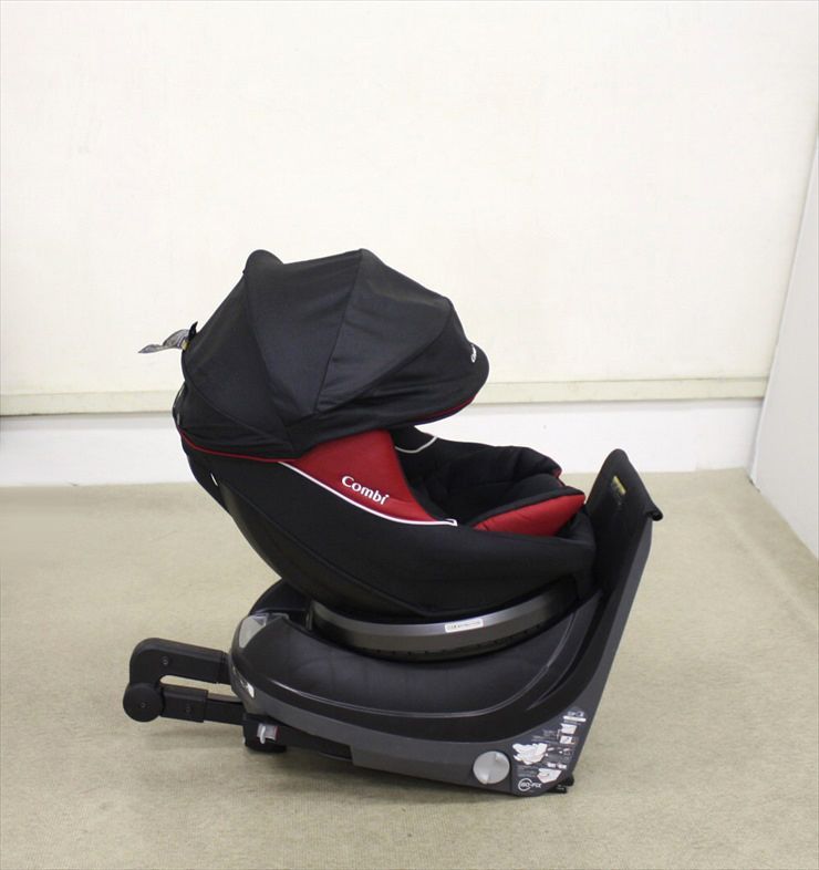 美品 コンビ チャイルドシート クルムーヴ ISOFIX エッグショック PJ ブラック 新生児～ ISOFIX取付け クリーニング済み B289002