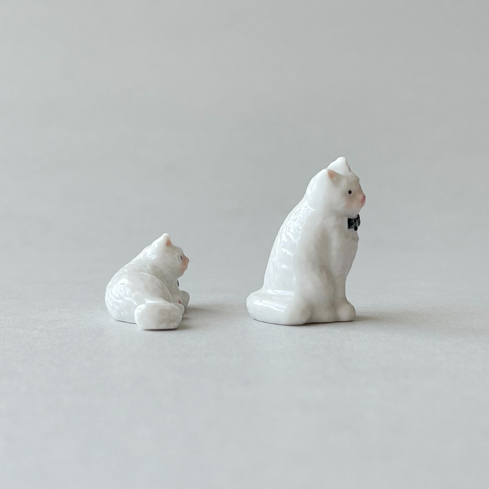 ホテルブリストルパリ　フェーブ　フェーヴ　陶器　新品　置物　猫　パリ　希少品 フェーヴ 看板猫 白ネコ ホテル ル ブリストル パリ フランス フェーブ