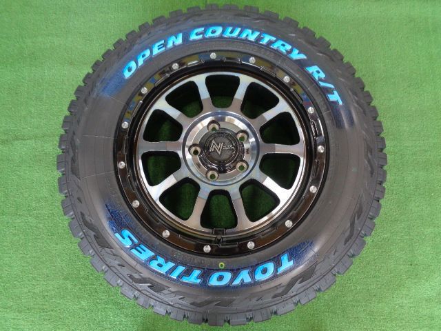 【 未使用展示品】ナイトロパワー　M10パーシングS　7J-16 5H114.3 +40　225/70R16　オープンカントリーR/T　中古セット　 神奈川県