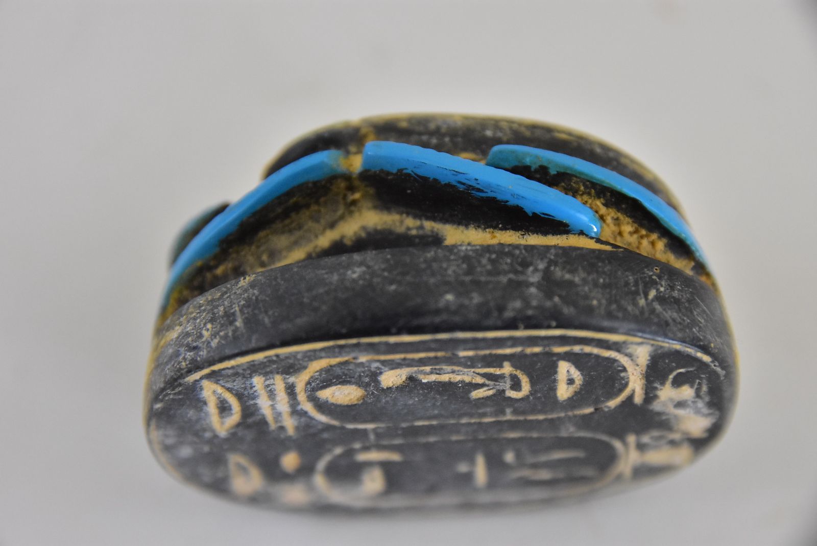 スカラベ 護符 エジプト お土産 ペーパーウェイト 黄金虫形置物 ヒエログリフ スカラベ 護符 エジプト お土産 ペーパーウェイト 黄金虫形置物