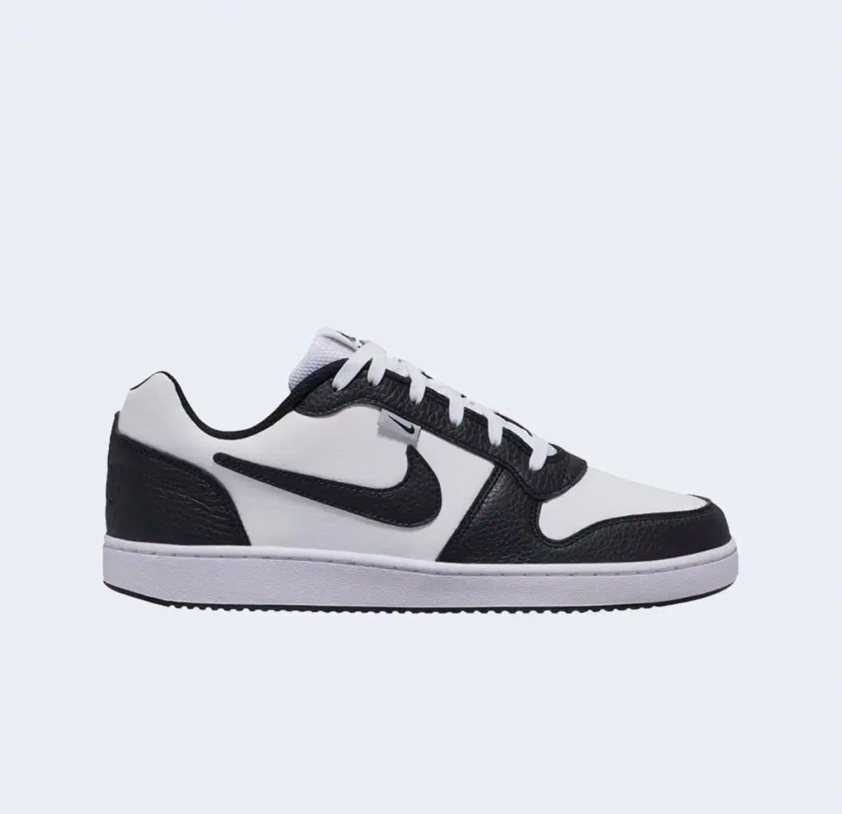 NIKE(ナイキ) エバノン ロー AQ1774 ー 102 250