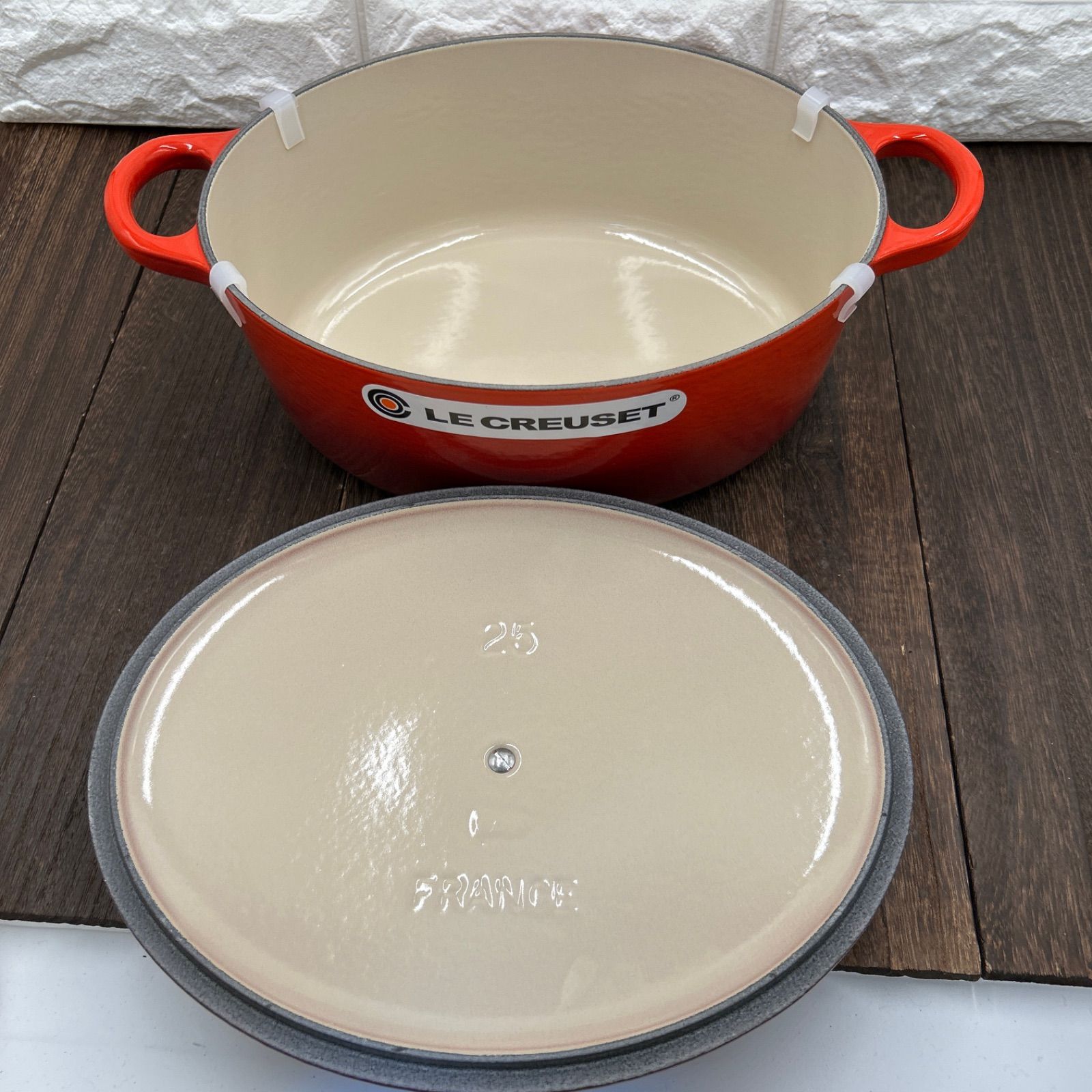 新品未使用 ル・クルーゼ Le Creuset 鋳物 ホーロー 鍋 ココット