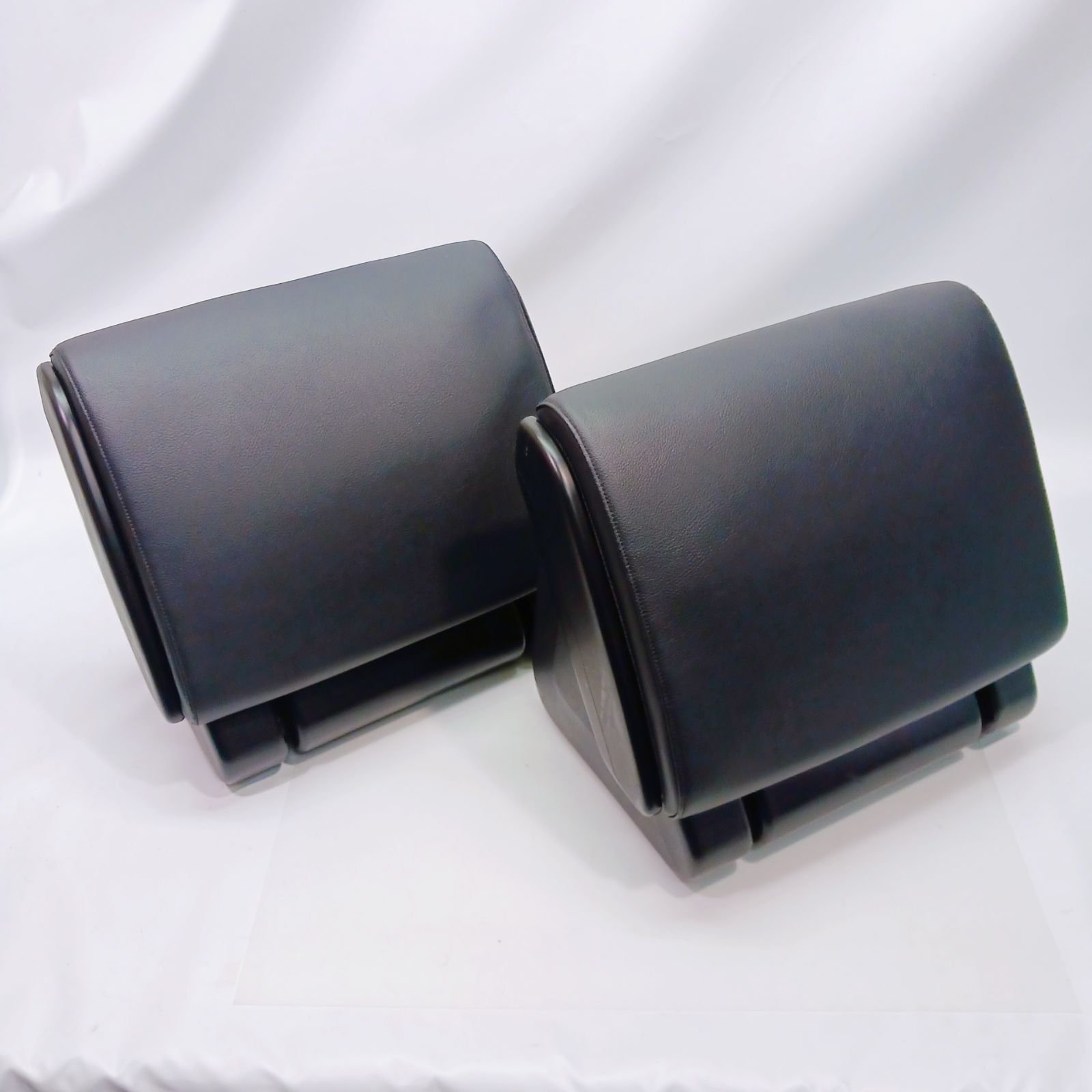 トヨタ純正 オットマン 2個 セット TOYOTA - メルカリ