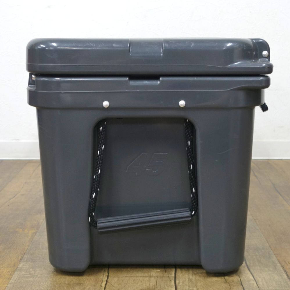 クーラーボックス