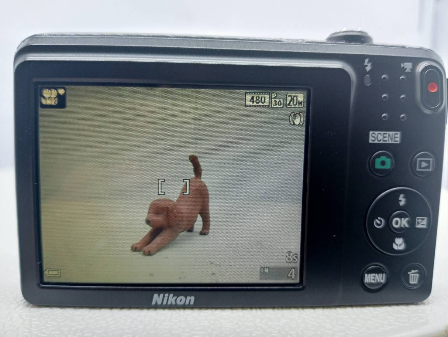 良品☆清掃済 完動品 ニコン Nikon COOLPIX S3700 オールドコンデジ