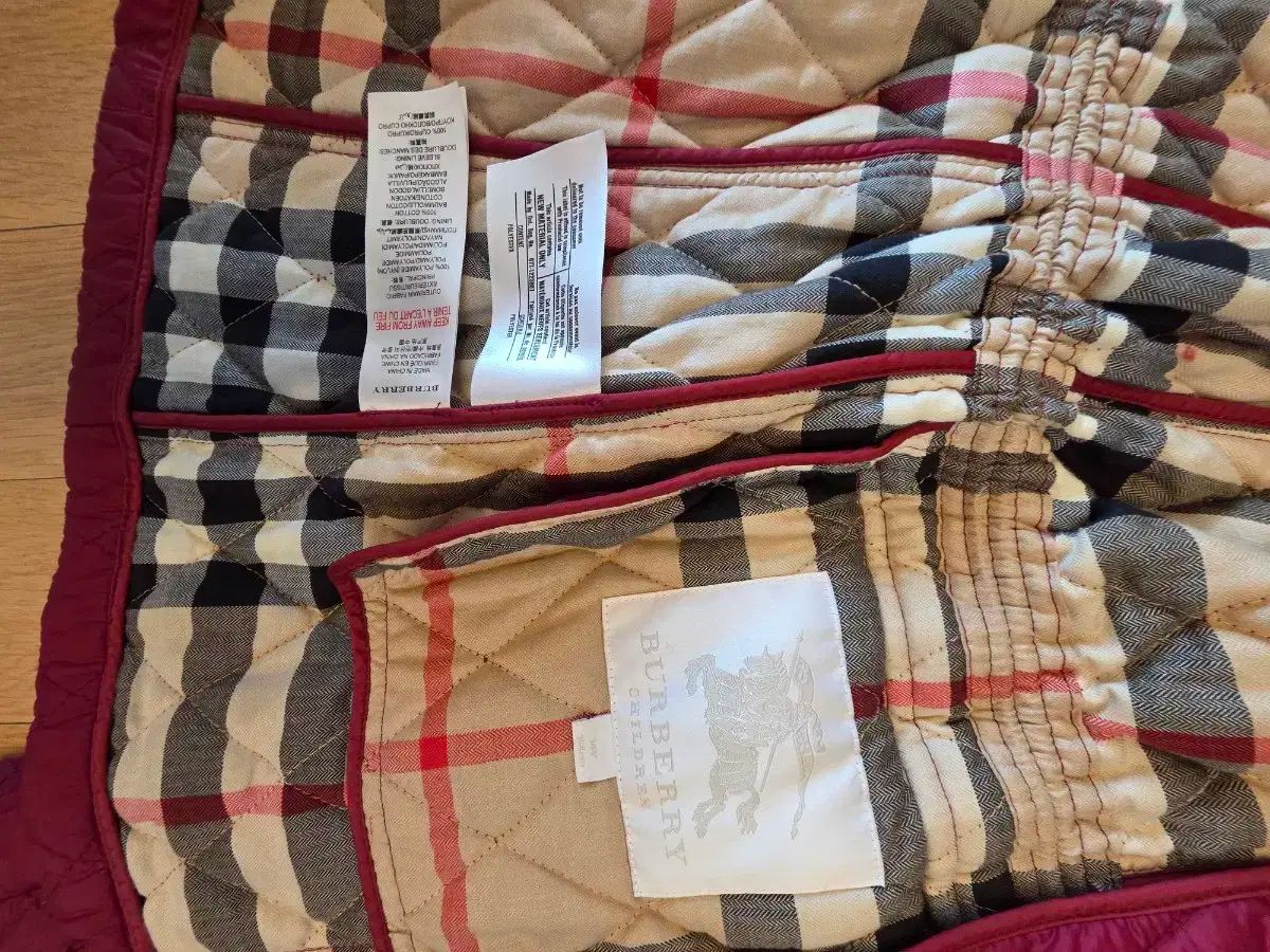  バーバリー フード キルティング ジャケット キッズ 成人 その他 ジャケット ブルゾン