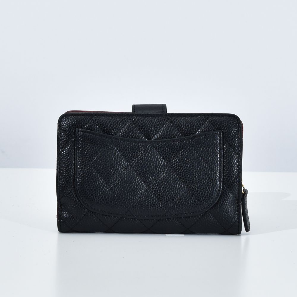 ちゃい様♡専用•*¨*•.¸♬︎ 中古USED CHANEL 財布 2つ折り マトラッセ キャビアスキン 09810