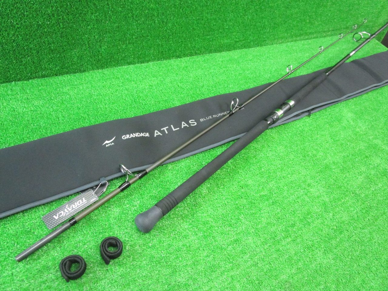 Apia Grandage Atlas Blue Runner 100HH Cond/C | eBay