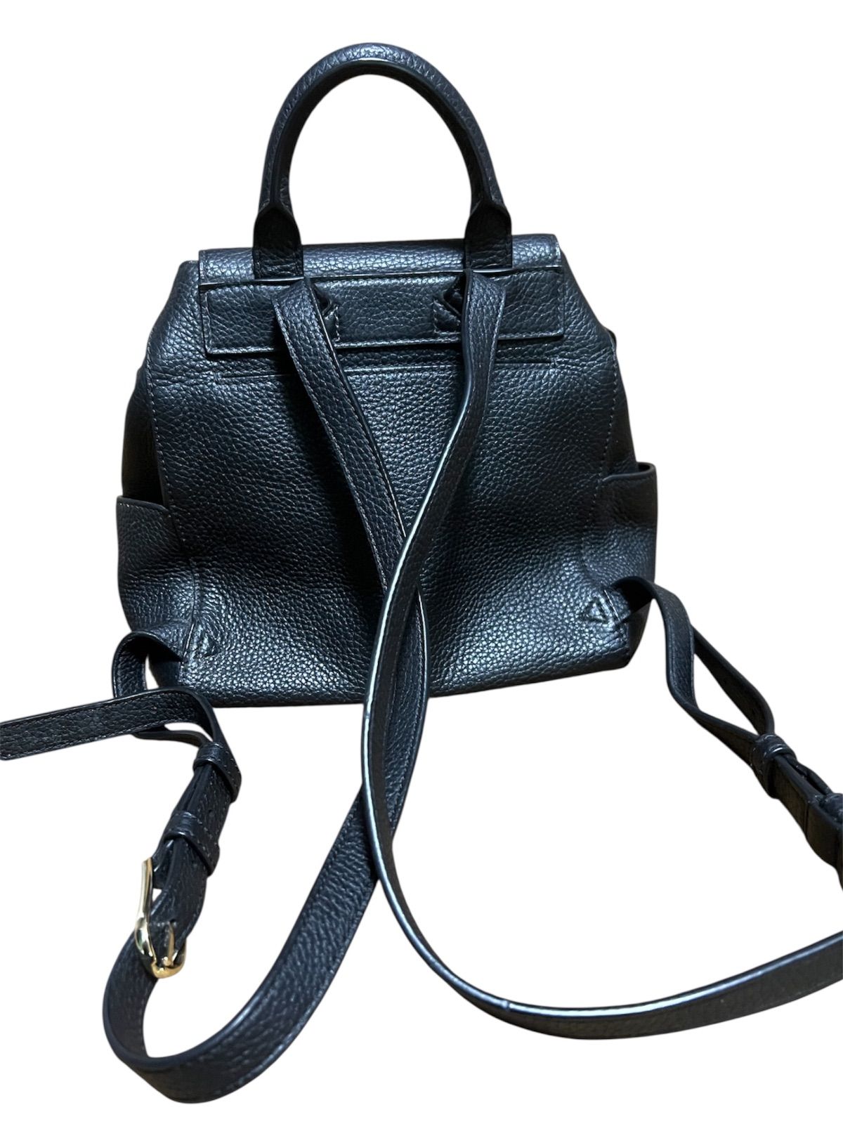 【中古】トリーバーチ テア リュック エンボスロゴ タッセル フリンジ ブラック 中古】トリーバーチ テア リュック エンボスロゴ タッセル フリンジ