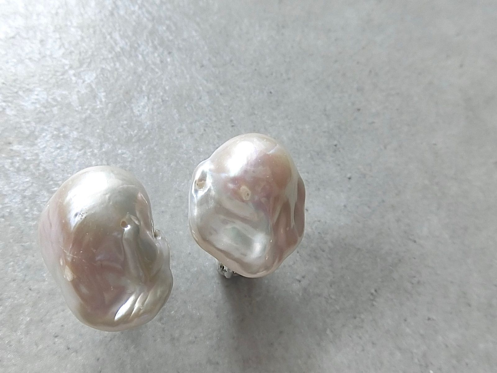 バロックパールイヤリング（超大粒）C - メルカリ 