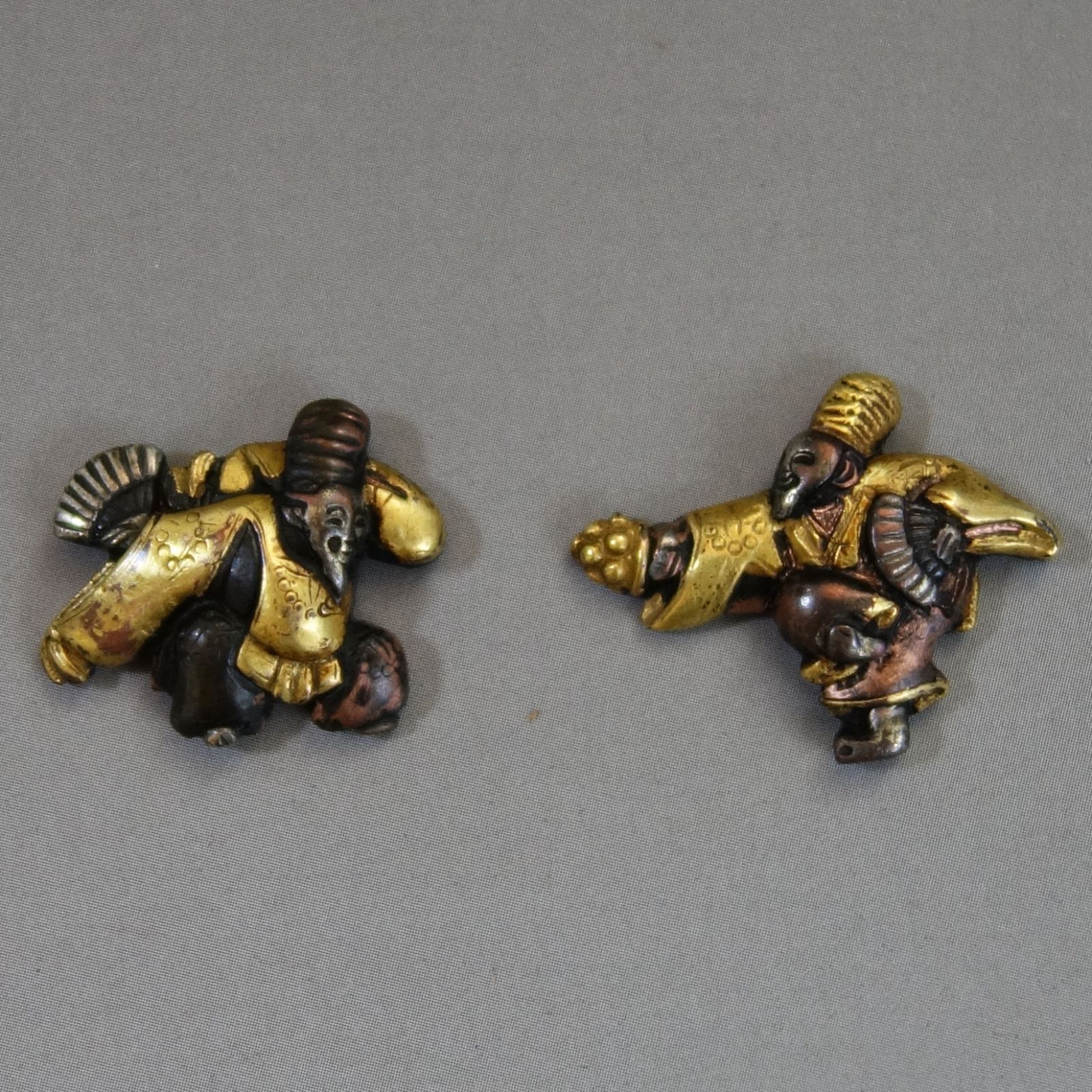 目貫 銅地 鍍金 翁舞図目貫 日本刀 刀装具 鐔 鍔 縁頭 骨董 古美術 Ac25090806