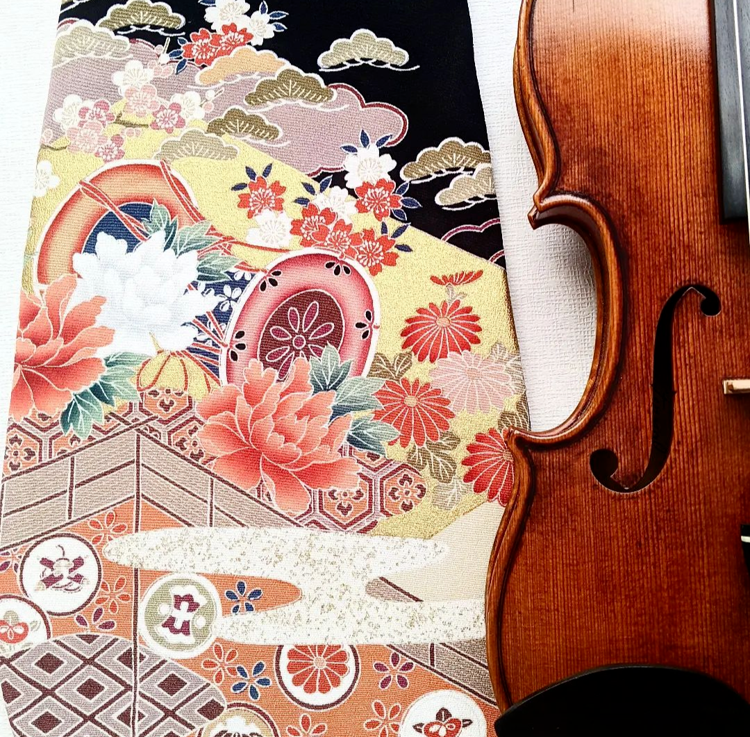 花鼓 /silk violin blanket/ シェル型 バイオリン ケースマット  ヴァイオリン 絹