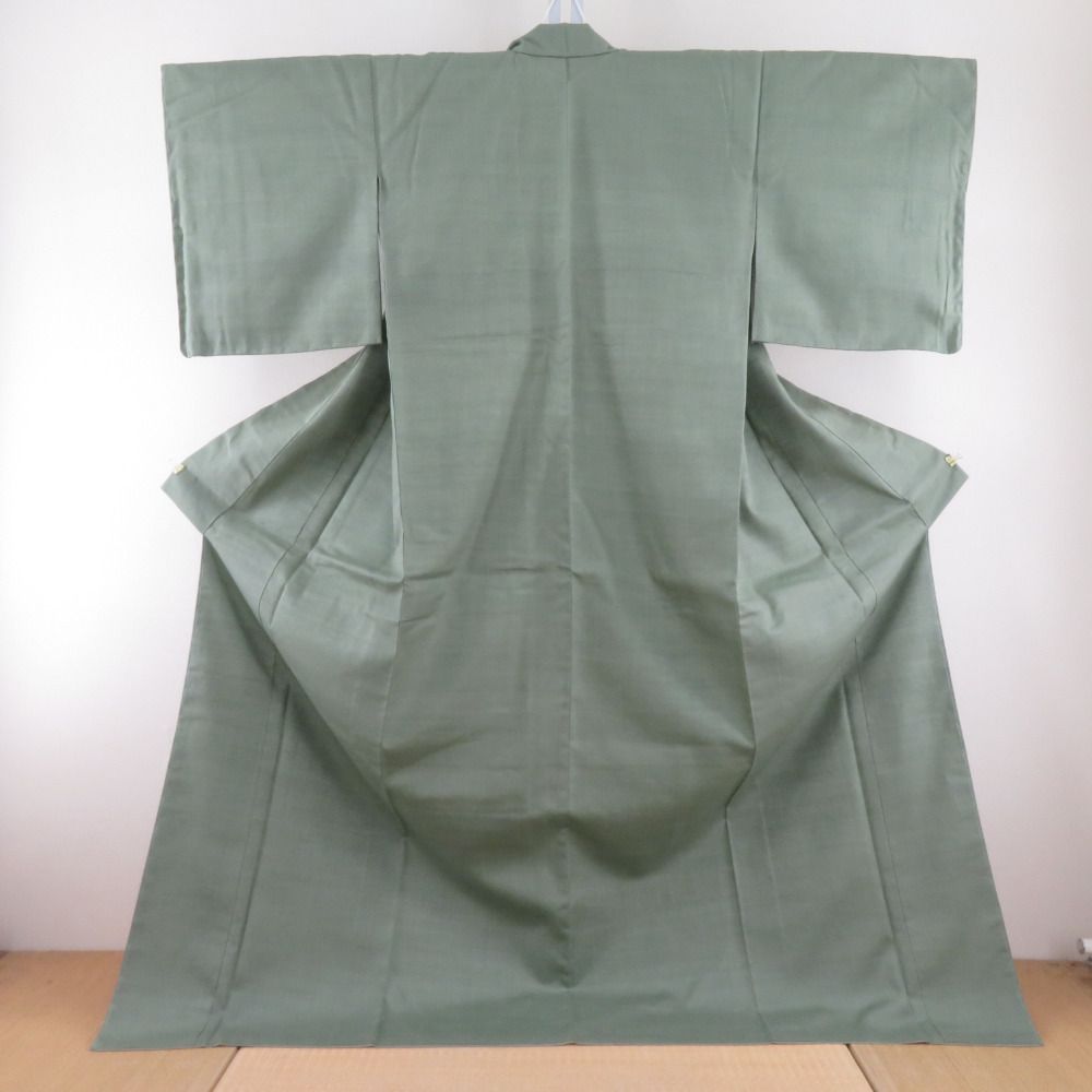 奥順・結城紬・袷仕立ての着物 ・広袖・正絹・ 奥順・結城紬・袷仕立ての着物 ・広袖・正絹・ 紬 着物 色無地 本場結城紬