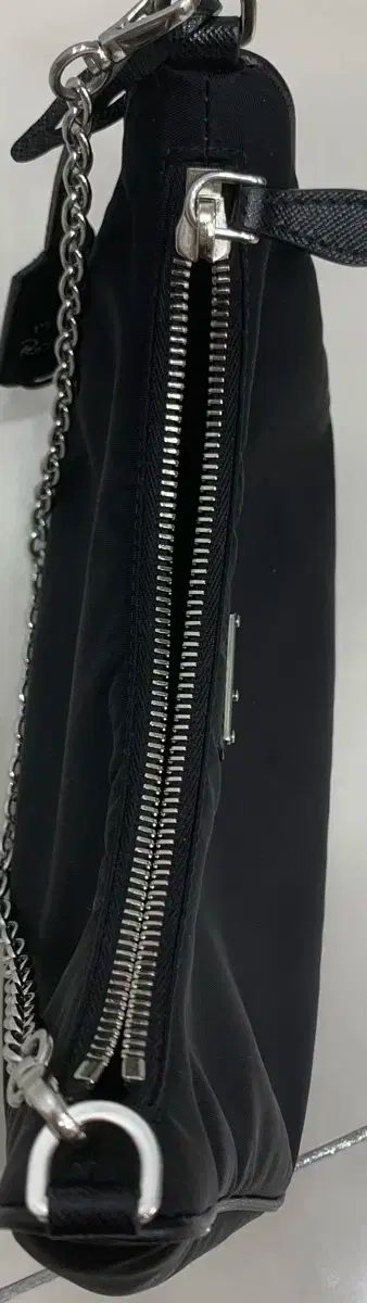 PRADA プラダ