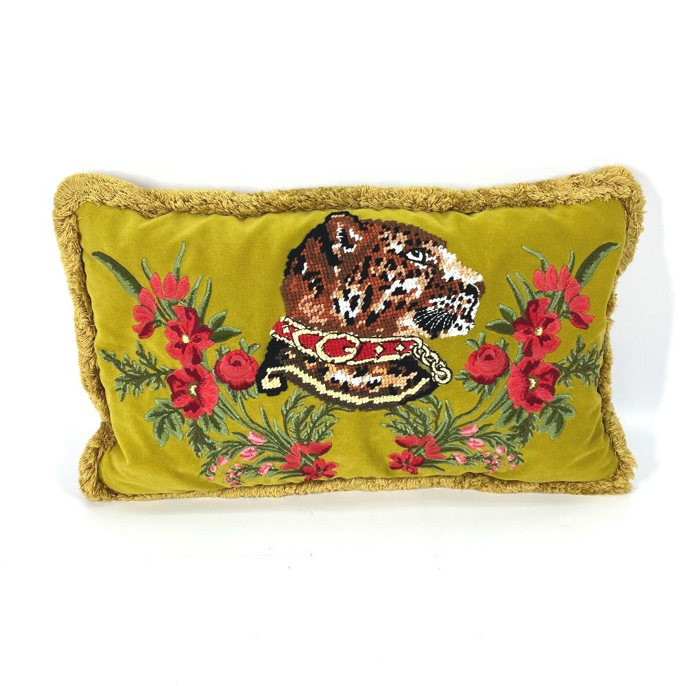 GUCCI グッチ クッション タイガー 虎 アニマル 横型 刺繍