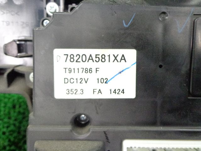 エアコンスイッチパネル