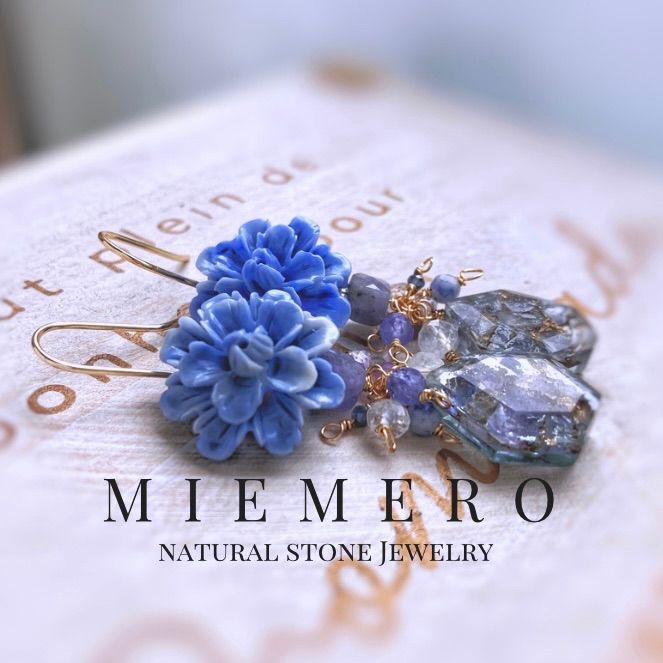 14k ブルーコーラルのフラワーカービング＆タンザナイトコッパーの