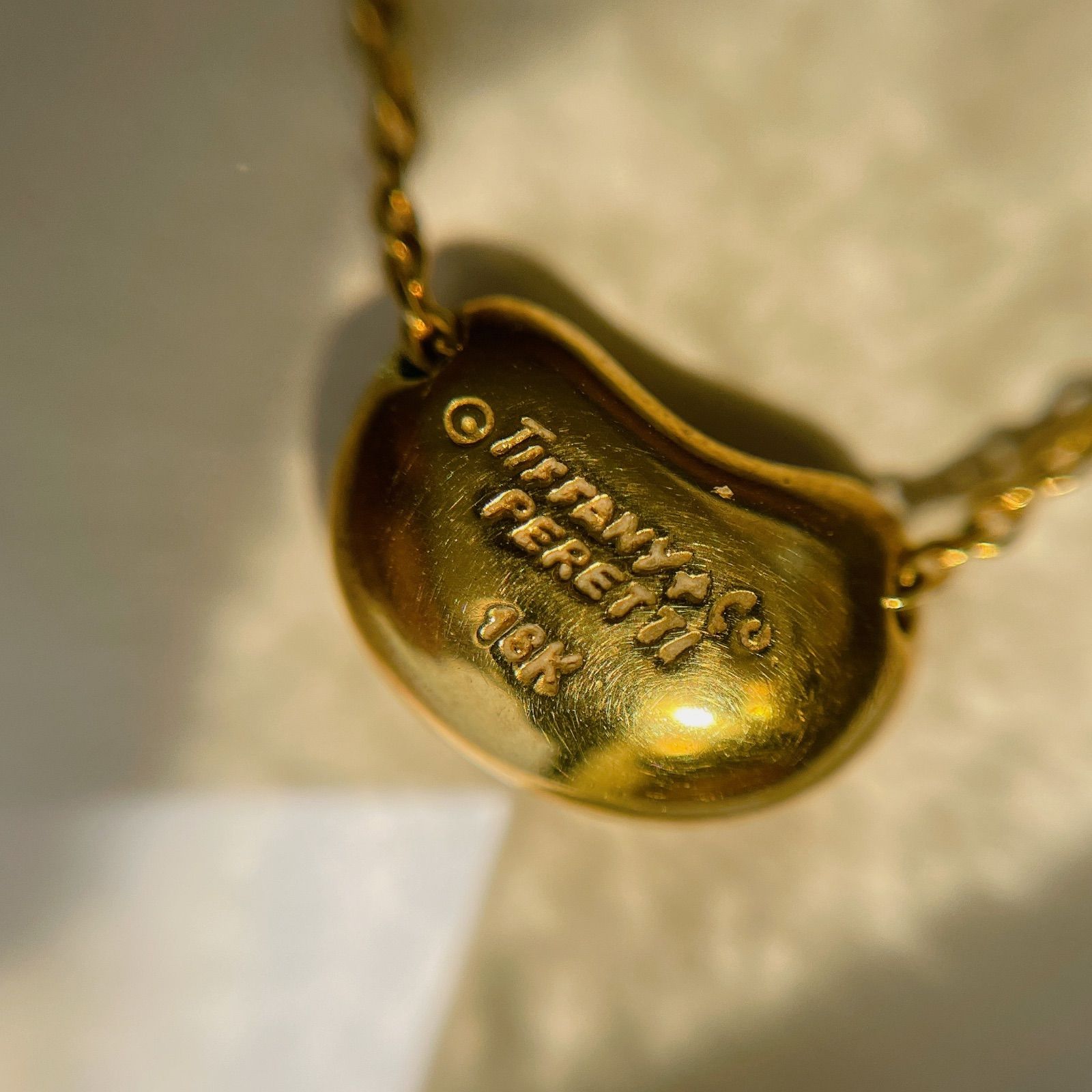 Tiffany & Co. 750 K18 4.3gビーン型ネックレス Tiffany & Co. 750 K18 4.3gビーン型ネックレス