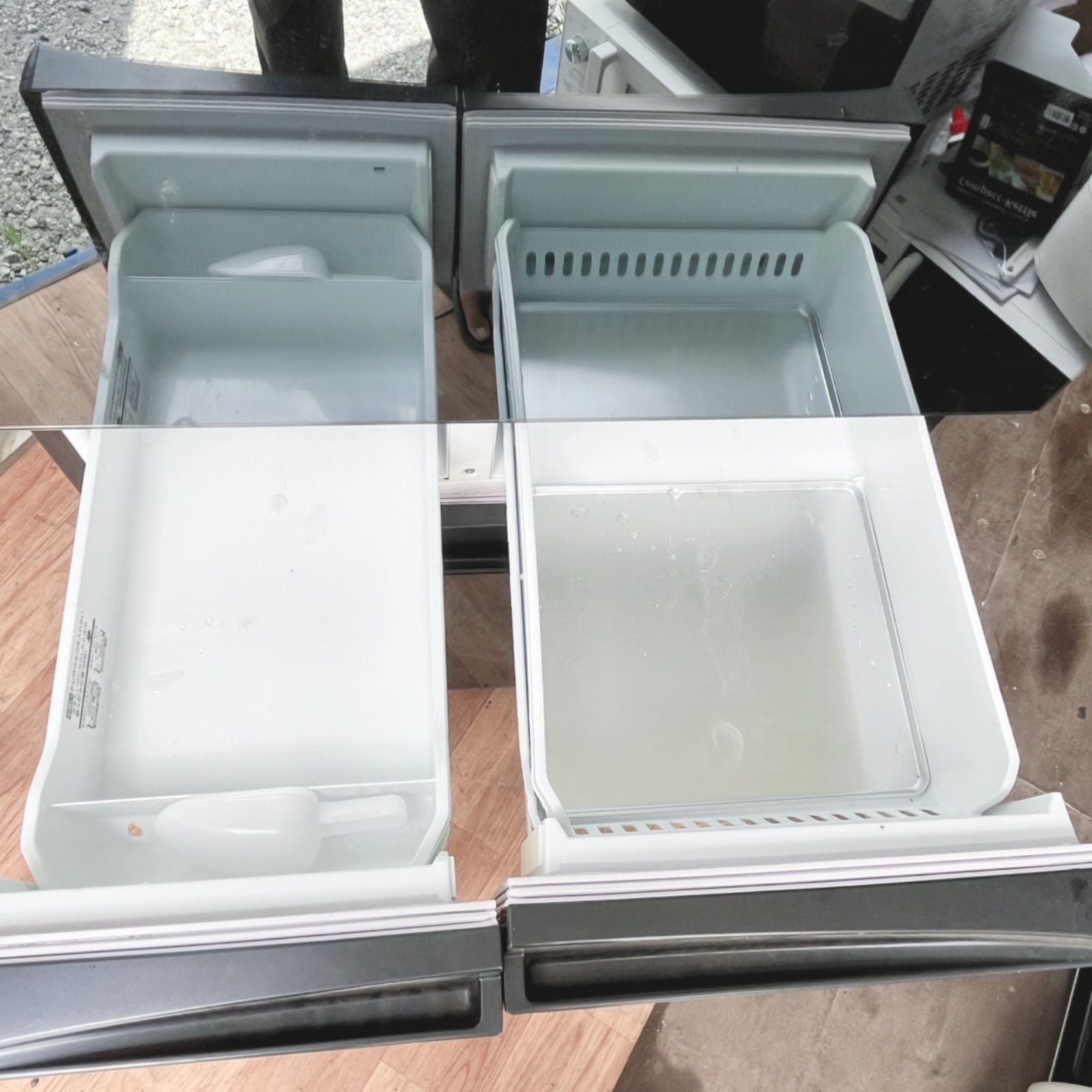 取付無料！東芝ベジータ クリスタルミラーおしゃれインテリア6ドア