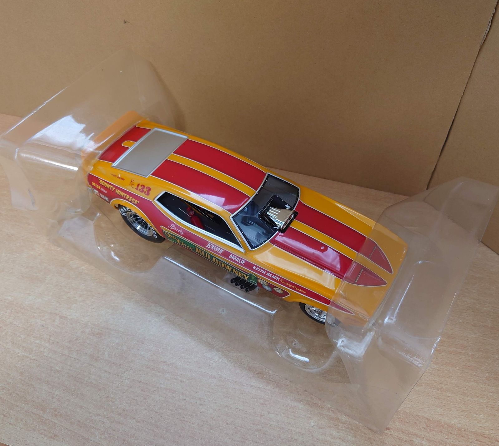 1/18 ロングノーズ マスタング シャーリー マルダウニー 1972 ミニカー 1/18 ロングノーズ マスタング シャーリー マルダウニー