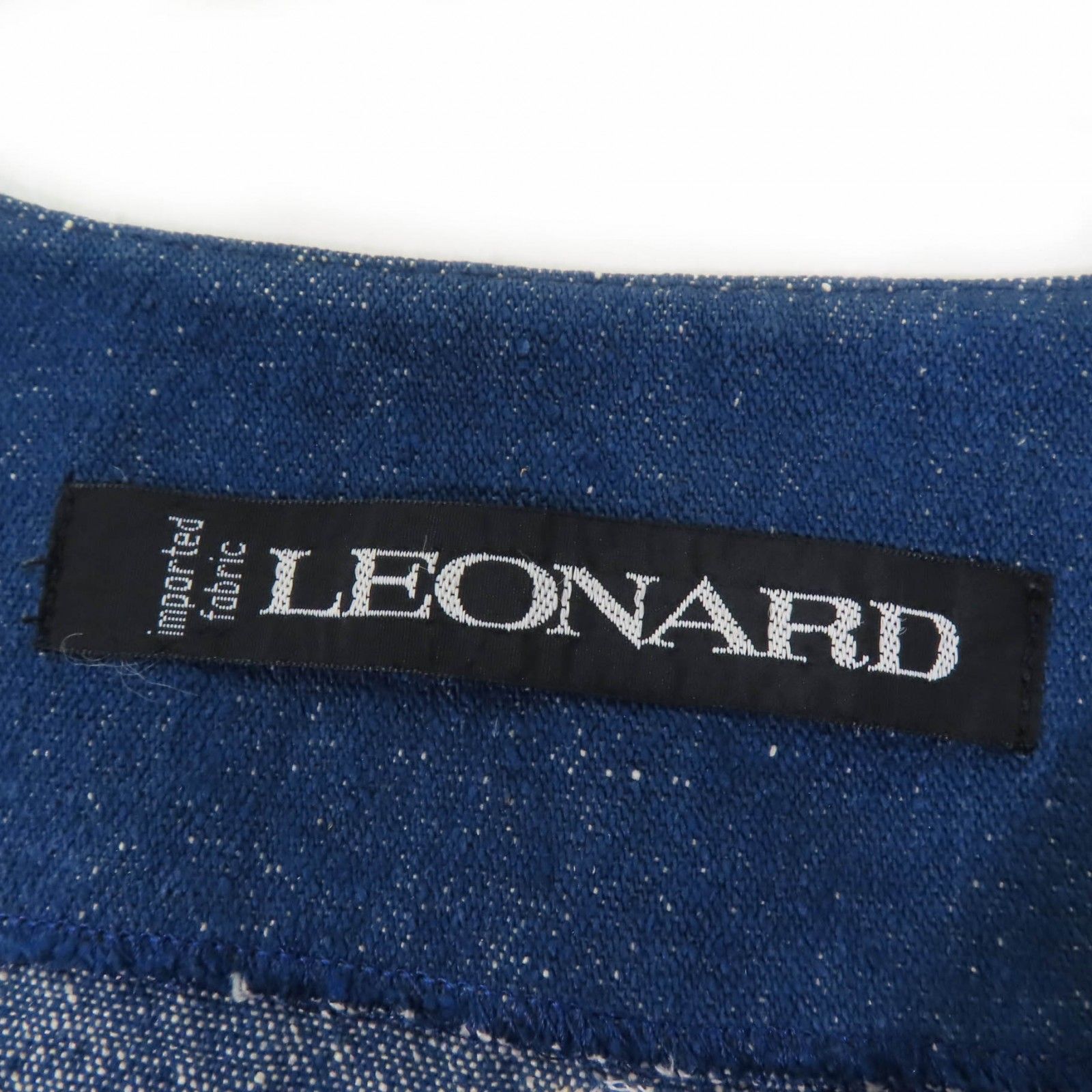 ドンドン見直し】人気☆LEONARD レオナール シルク100％ ロゴ
