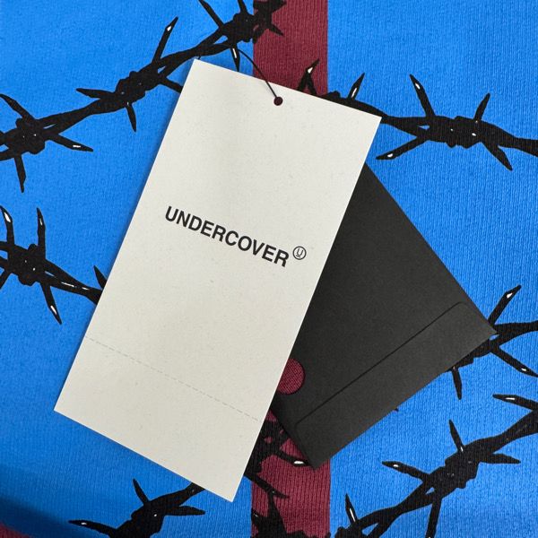 美品 UNDERCOVER アンダーカバー TOKYO ロゴプリント スウェット UNDERCOVER - undercover tokyo ロゴスウェット Sサイズの通販