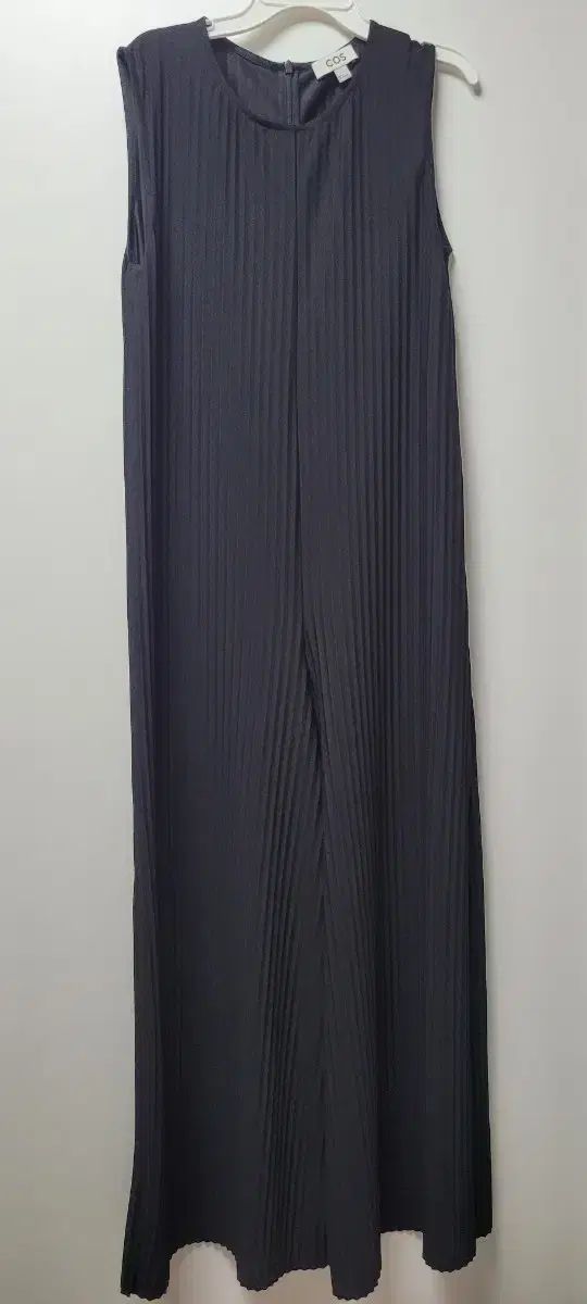 COS ジャンプスーツ フリーサイズ PLEATED WIDE-LEG JUMPSUIT