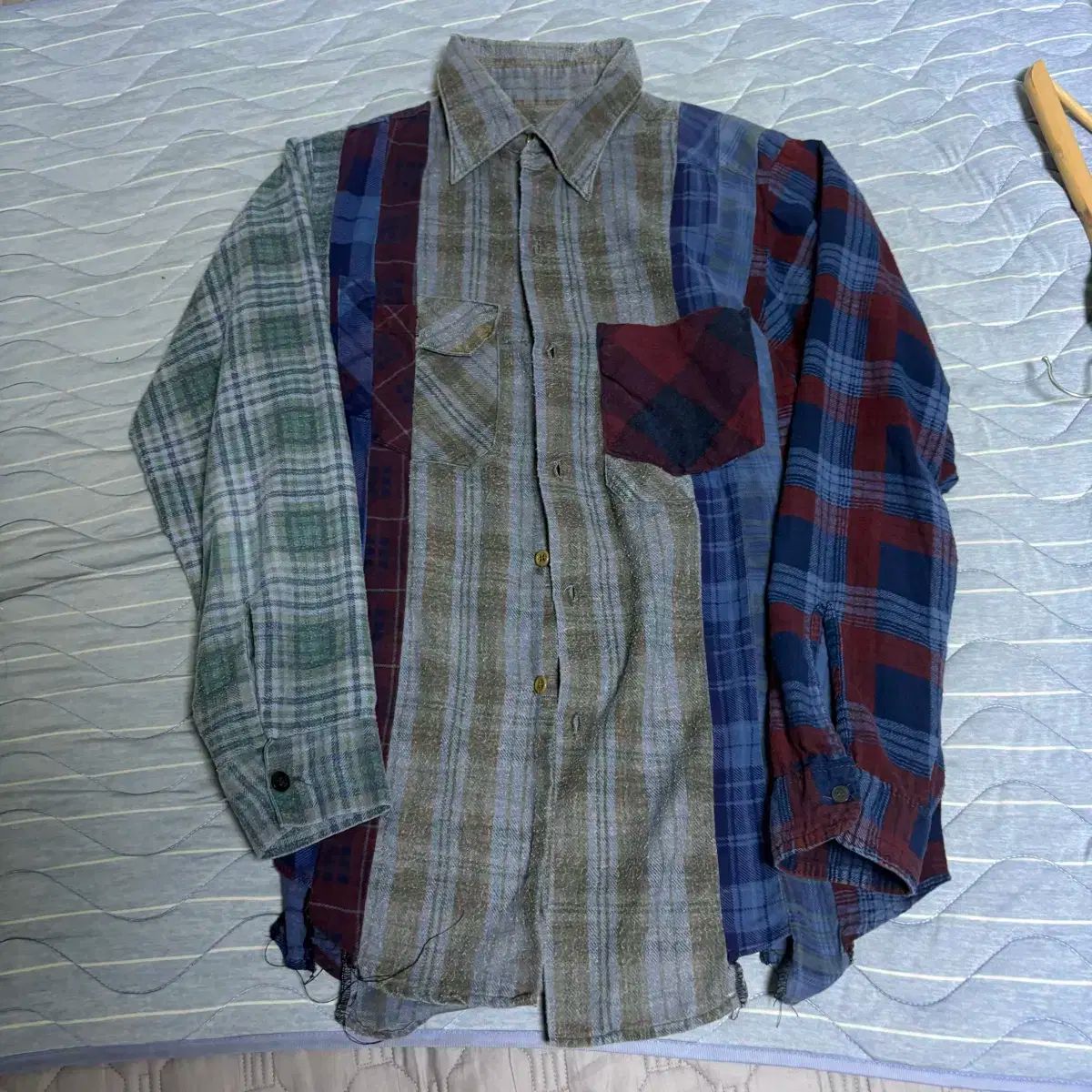 再建 バイ NEEDLES ニードルズ シャツ