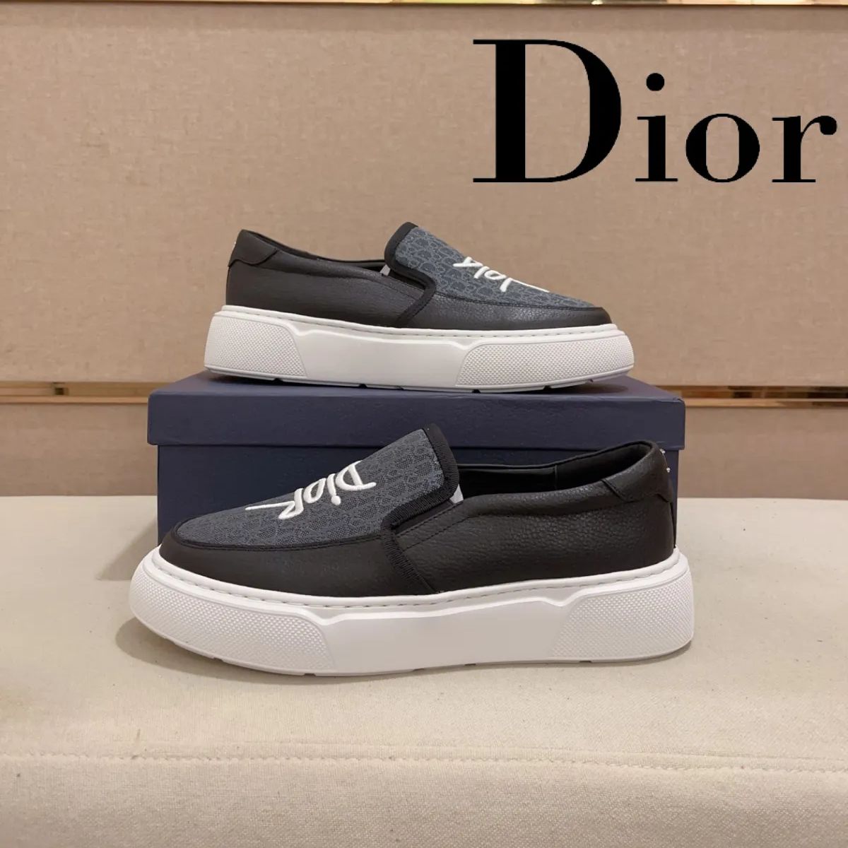 👑新品未使用🆕DIOR ディオール 夏の新作メンズカジュアルスニーカー/ブラックグレー【並行輸入品】 - メルカリ