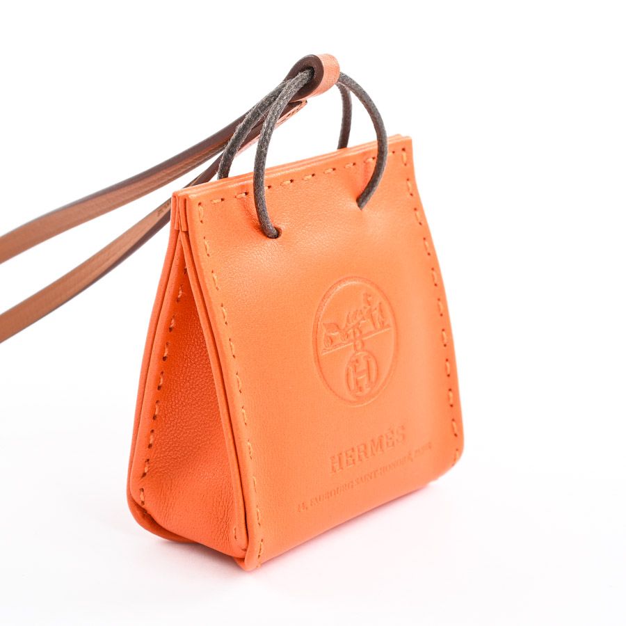 新品 HERMES エルメス サックオランジュ チャーム（オレンジ） エルメス サックオランジュ バッグチャーム オレンジ