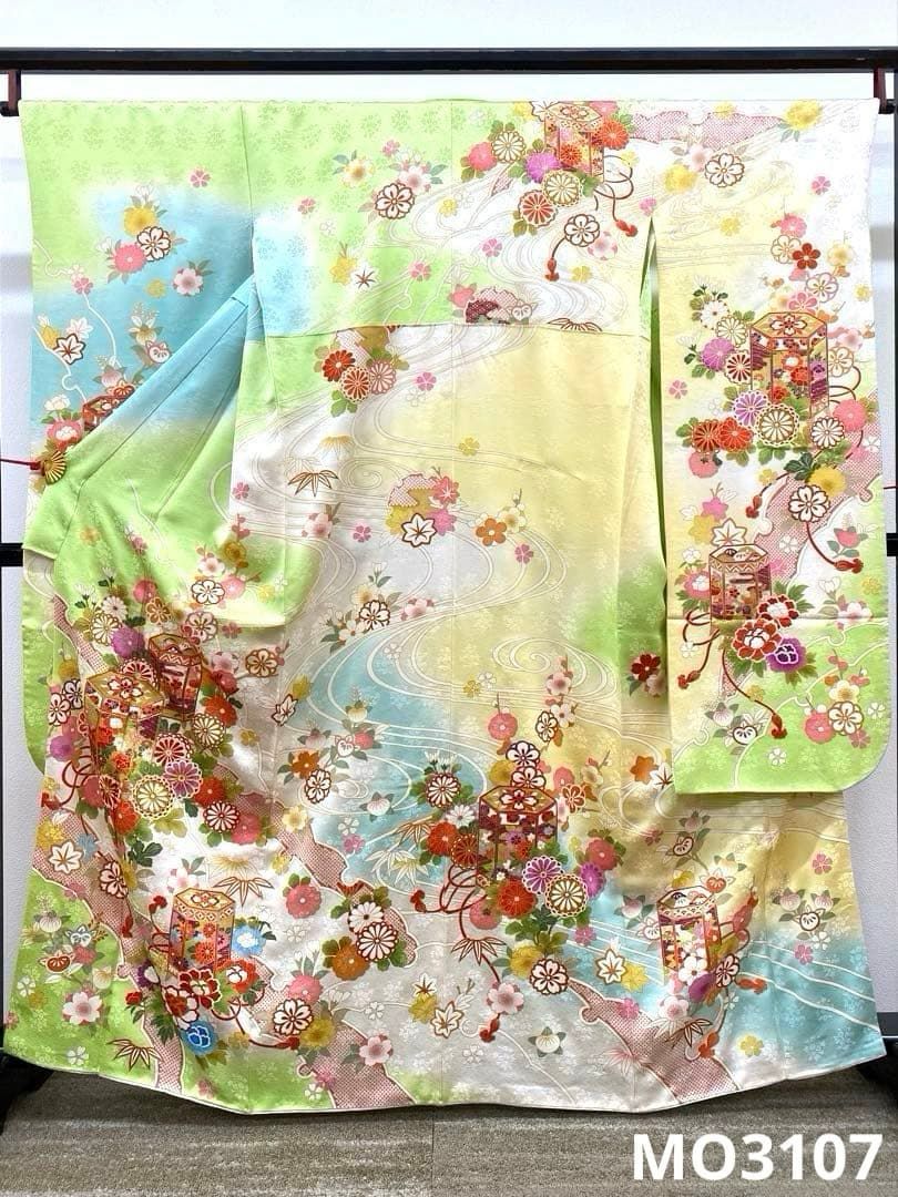 振袖 豪華 金駒 金彩 紋意匠 身丈158cm 撥水加工済