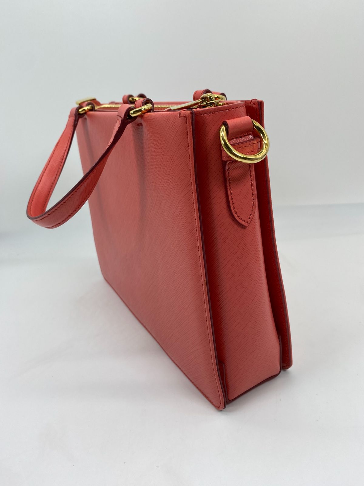 Salvatore Ferragamo サルヴァトーレ フェラガモ ショルダーバッグ 管理番号：5676 Salvatore Ferragamo サルヴァトーレ フェラガモ ショルダーバッグ