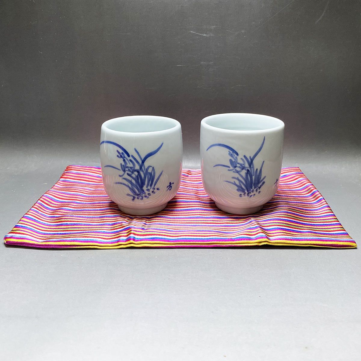 高麗染付蘭花紋茶碗 韓国李王家 楽善斎 李方子 高麗焼茶碗(夫婦茶碗