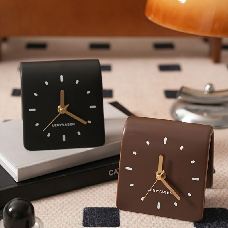 モンドリアン調デザイン置き時計 モンドリアン調デザイン置き時計