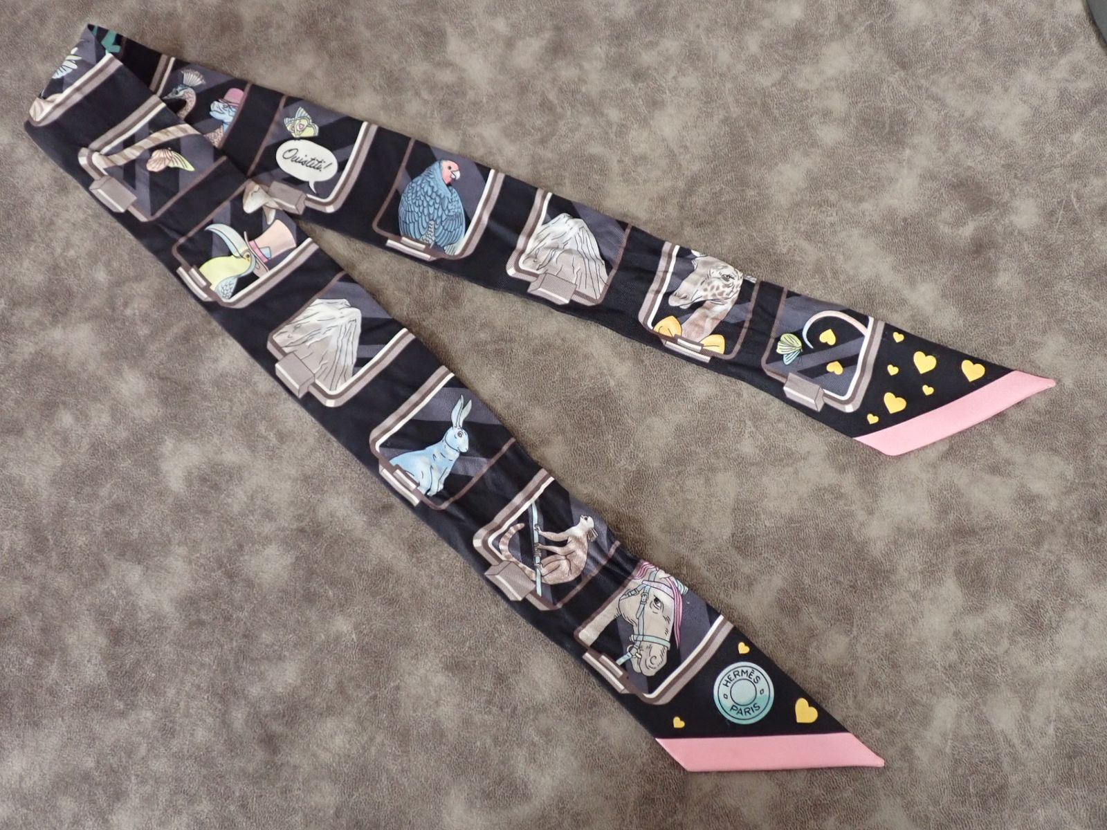 HERMES エルメス ツイリー エルメスストーリー タグ付き ブラック系