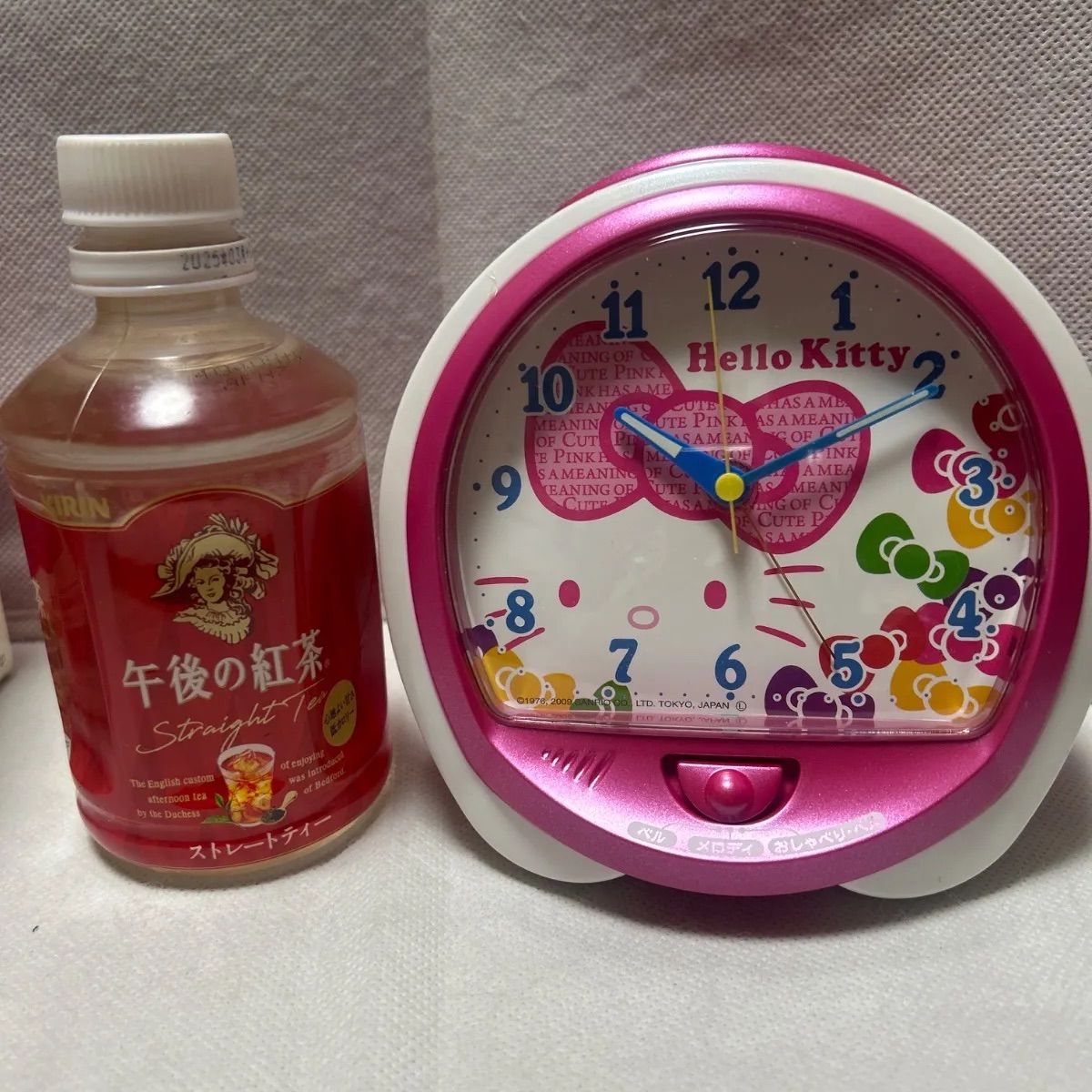 Ｈello  Ｋitty       おしゃべり目覚まし時計　　リボン