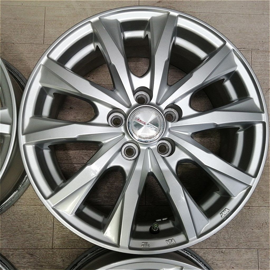 100-5H プリウス向