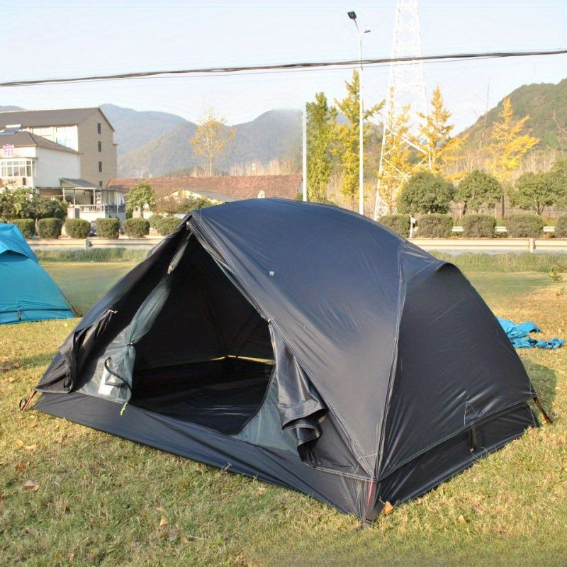 イージージップクロージャーを備えた超軽量2人用キャンプテント