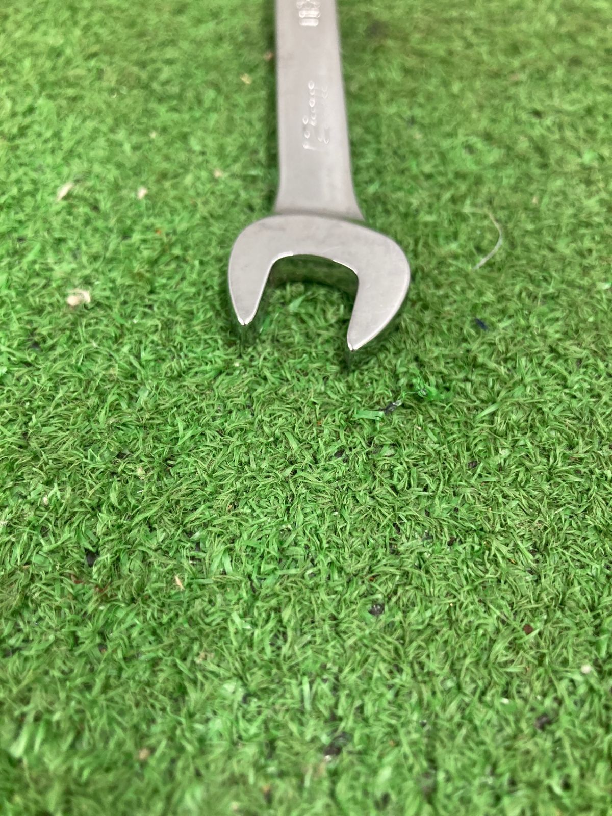 新品未使用！ スナップオン　Snap-on　最新モデル　1/2インパクト　CTJ8850 レッド 電動 インパクト　snapon スナップオン サンバイザー 未使用品 送料込み 2025年最新Yahoo