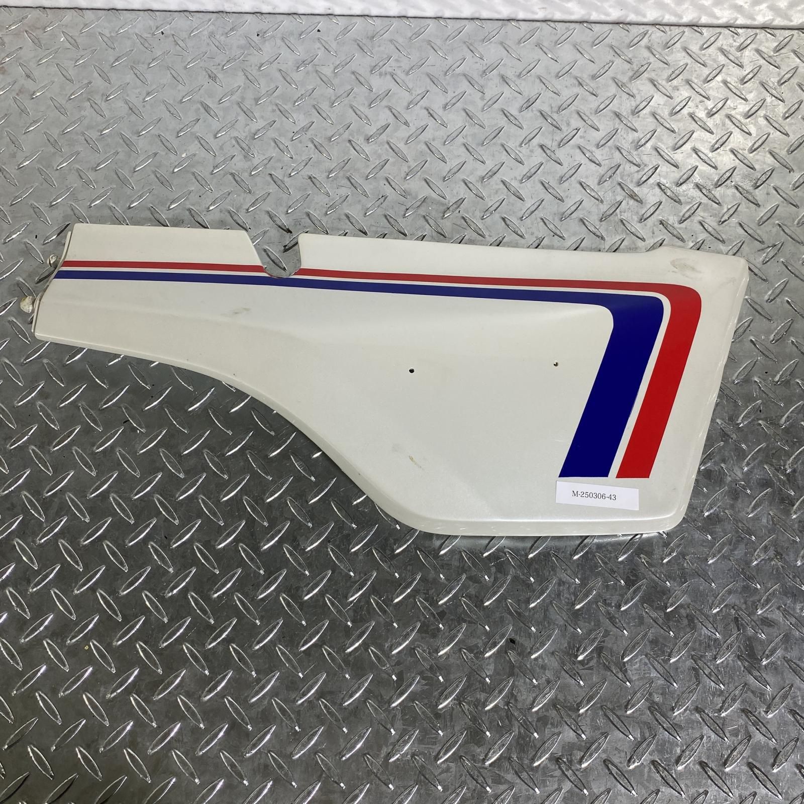 HONDA CX400 サイドカバー 右 ホンダ