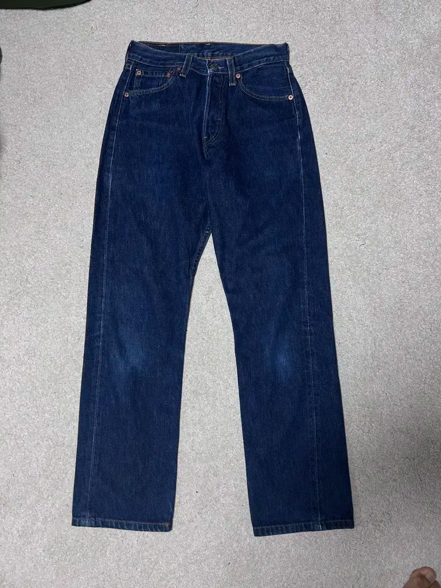 90s アメリカ人 usa LEVI S リーバイス 501 インディゴブルーデニム 28 32