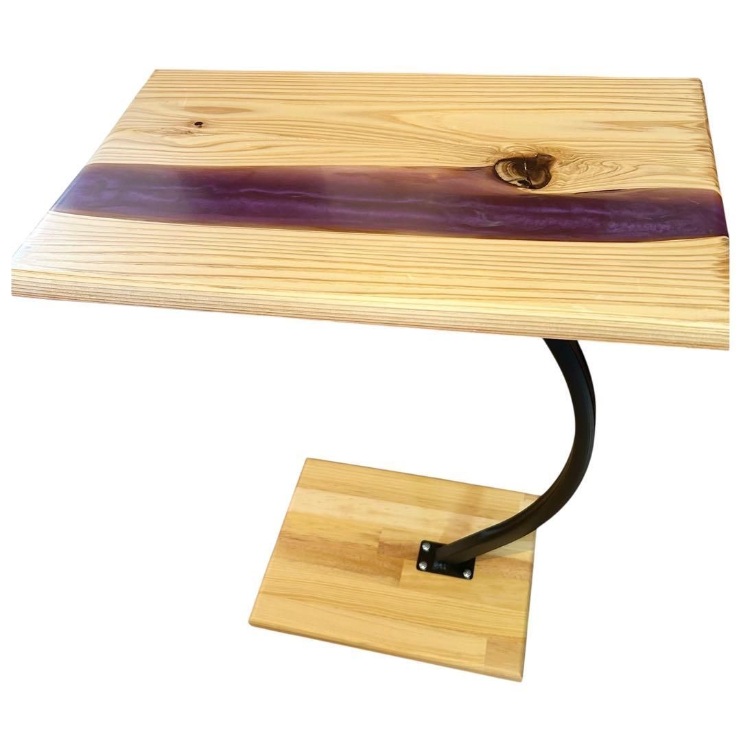 ナチュラルウッドと紫色の樹脂シンプルモダンサイドテーブル