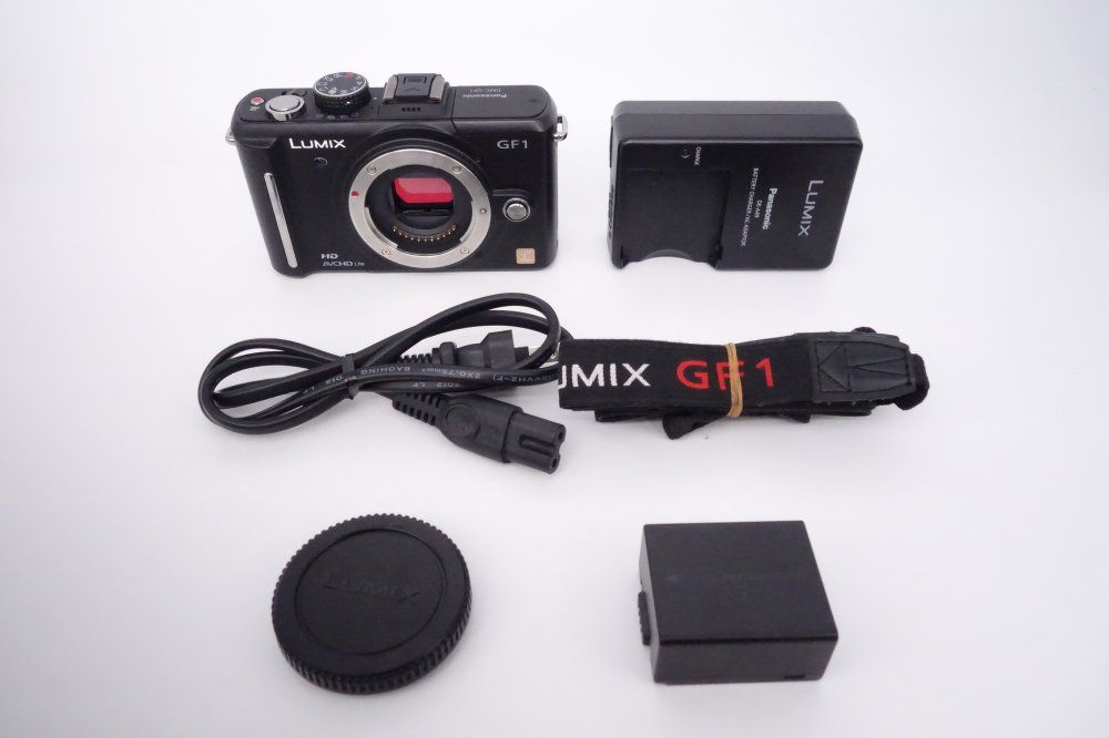 パナソニック Panasonic デジタル一眼カメラ GF1 ボディ エスプリブラック DMC-GF1-K D090081A