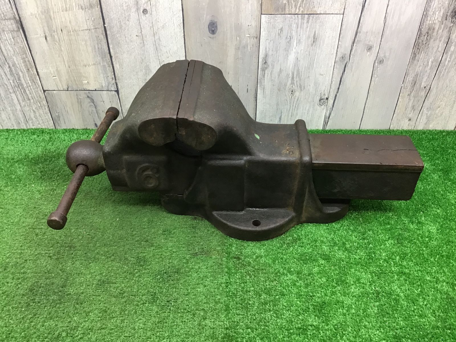 Cランク ●コクホ 150mmバイス クラックアリ 締付けネジの曲がりアリ●アクトツール富山店●窓福