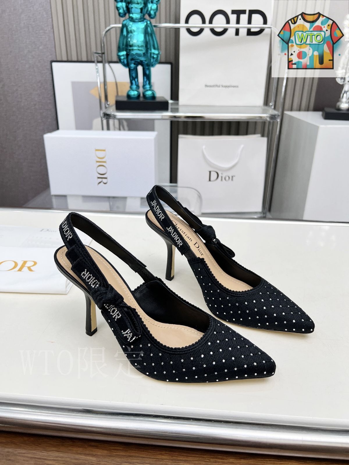 Dior 刺繍ハイヒール アルファベットロゴリボンサンダル02