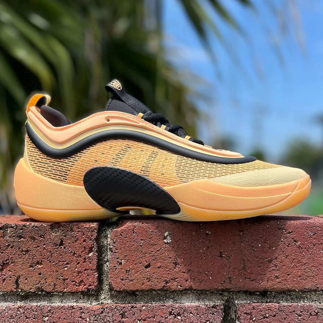 ADIDAS D.O.N. ISSUE 6 アディダス ドノヴァン ミッチェル 6